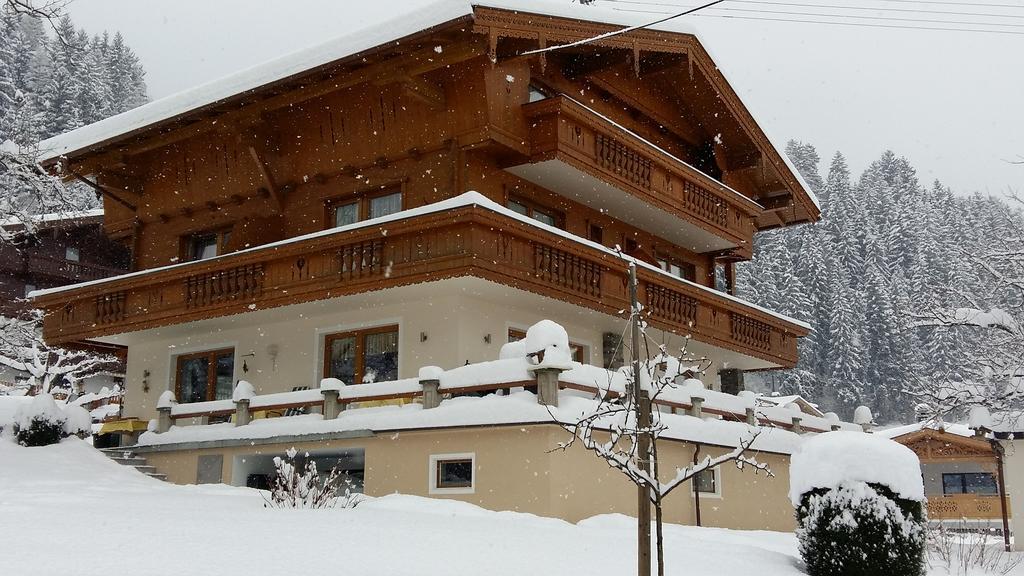 Haus Binder Ξενοδοχείο Ried im Zillertal Εξωτερικό φωτογραφία