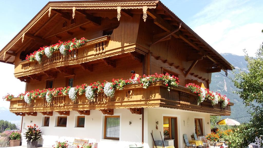 Haus Binder Ξενοδοχείο Ried im Zillertal Εξωτερικό φωτογραφία